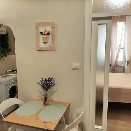 Cozy Near The Station